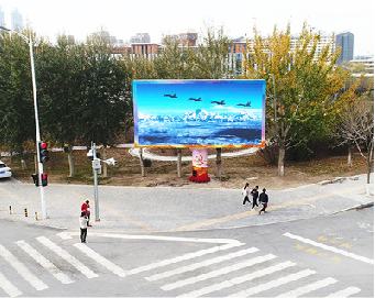 富顺户外大屏广告投放要点。